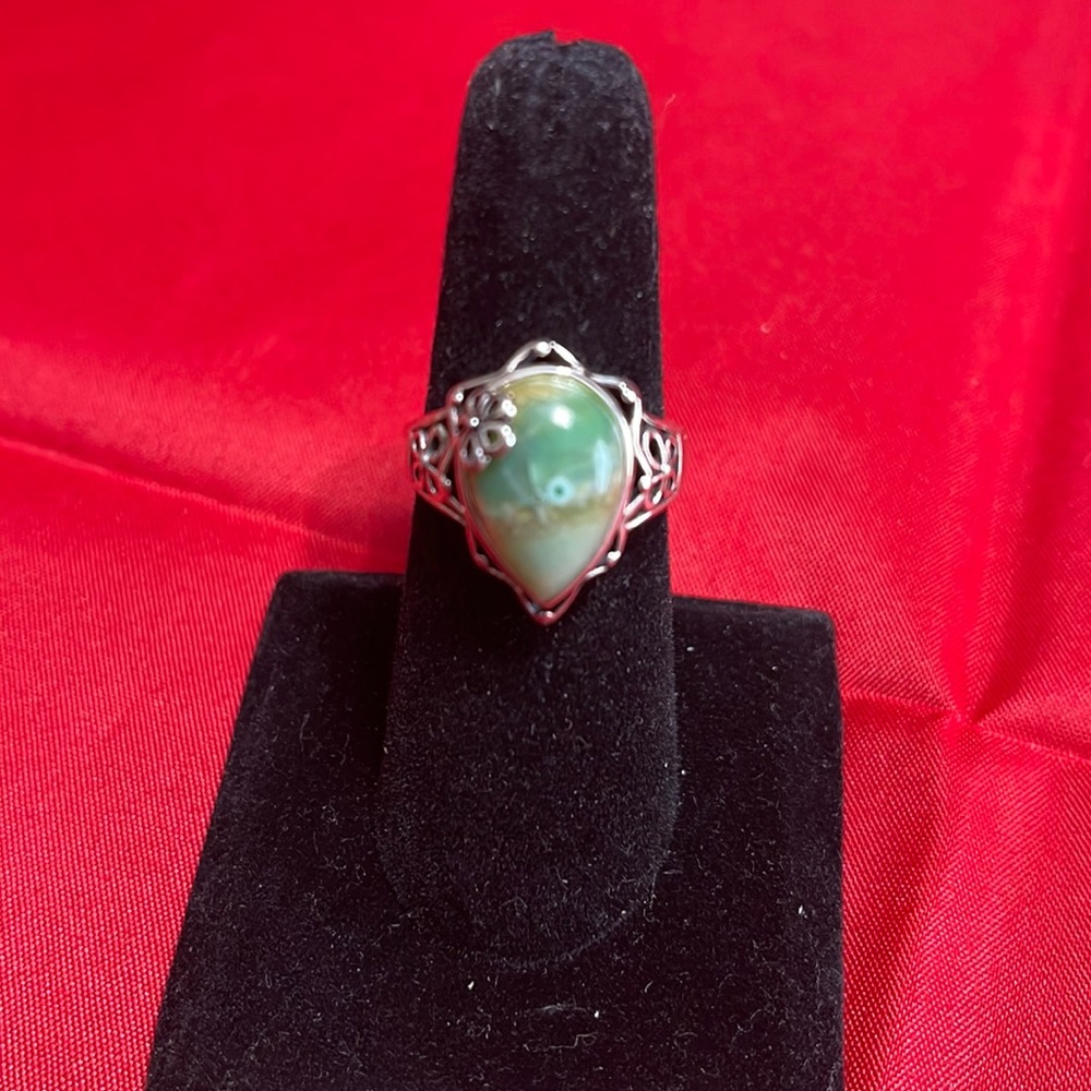 Jadeite and silver ring